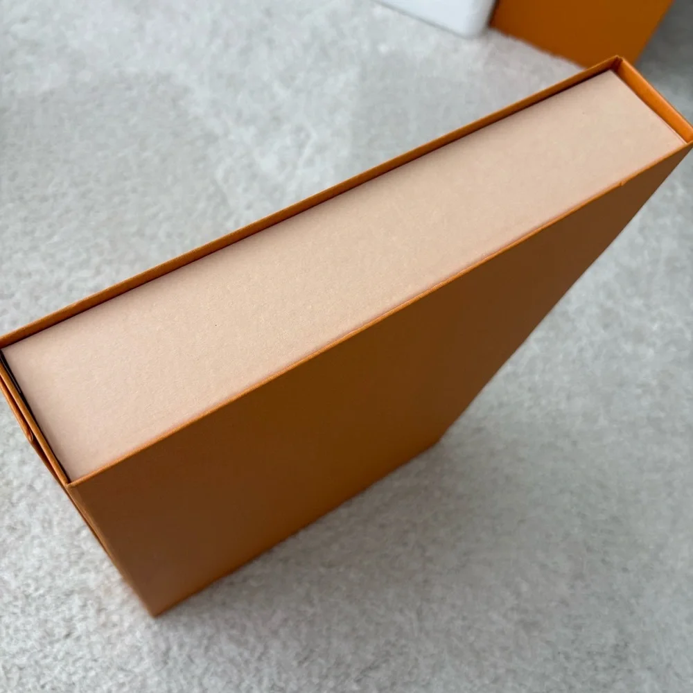 Louis Vuitton Medium flat gift box